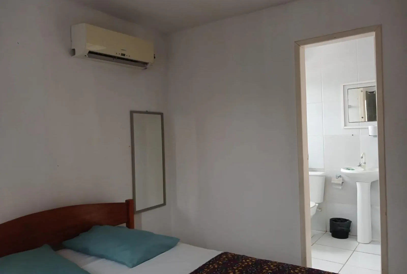 Hostel Acacia Laguna Brazil
